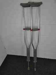 auxliliar crutches pair closed arm-height adjustable